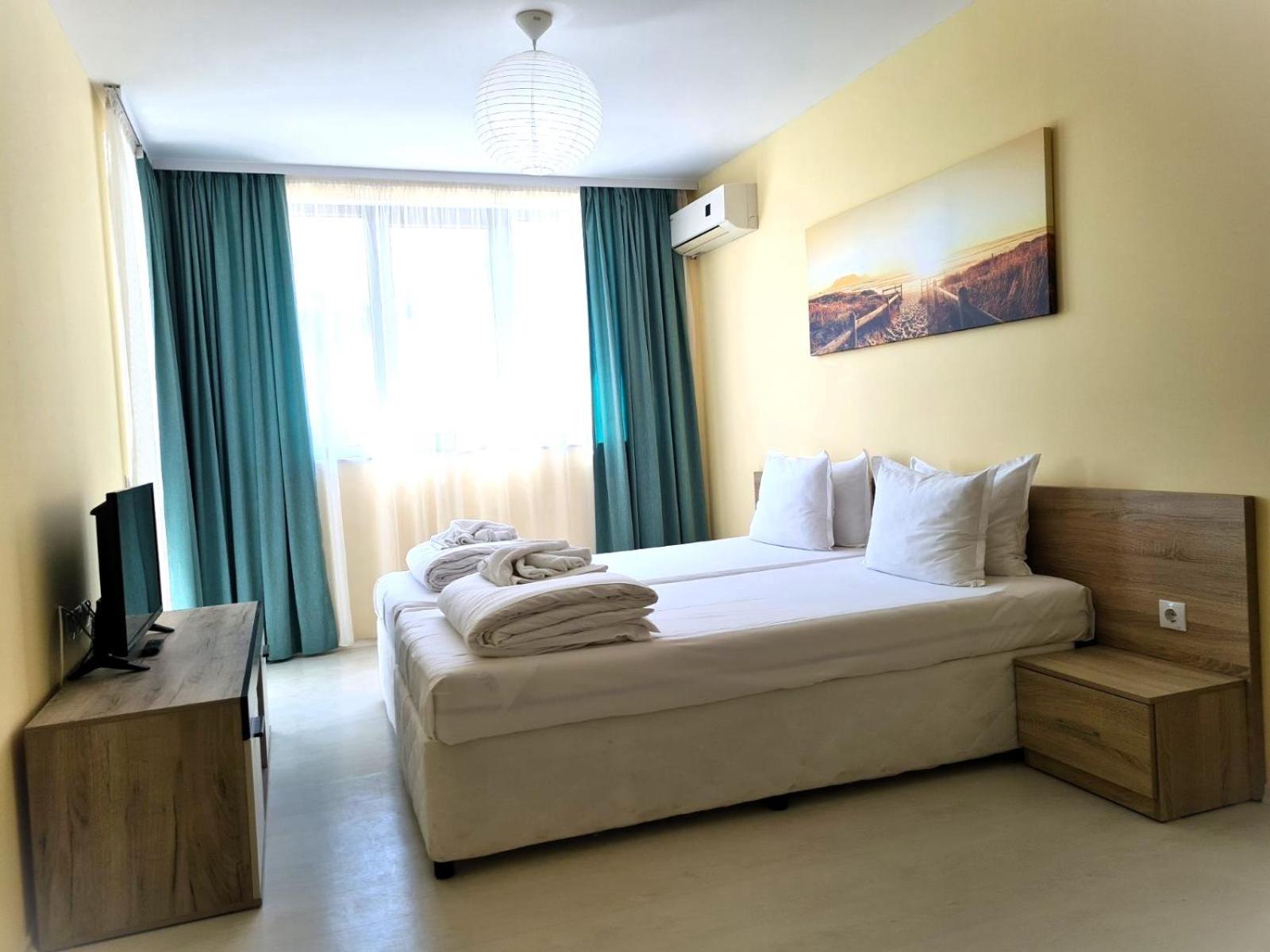 Apartments Stamopolu Lux With Pool View Primorsko Ngoại thất bức ảnh